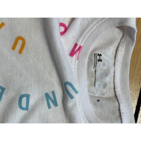 Under Armour Girls Short Sleeve Graphic Tshirt/top. High-Low. Size 5 - Picture 2 of 4